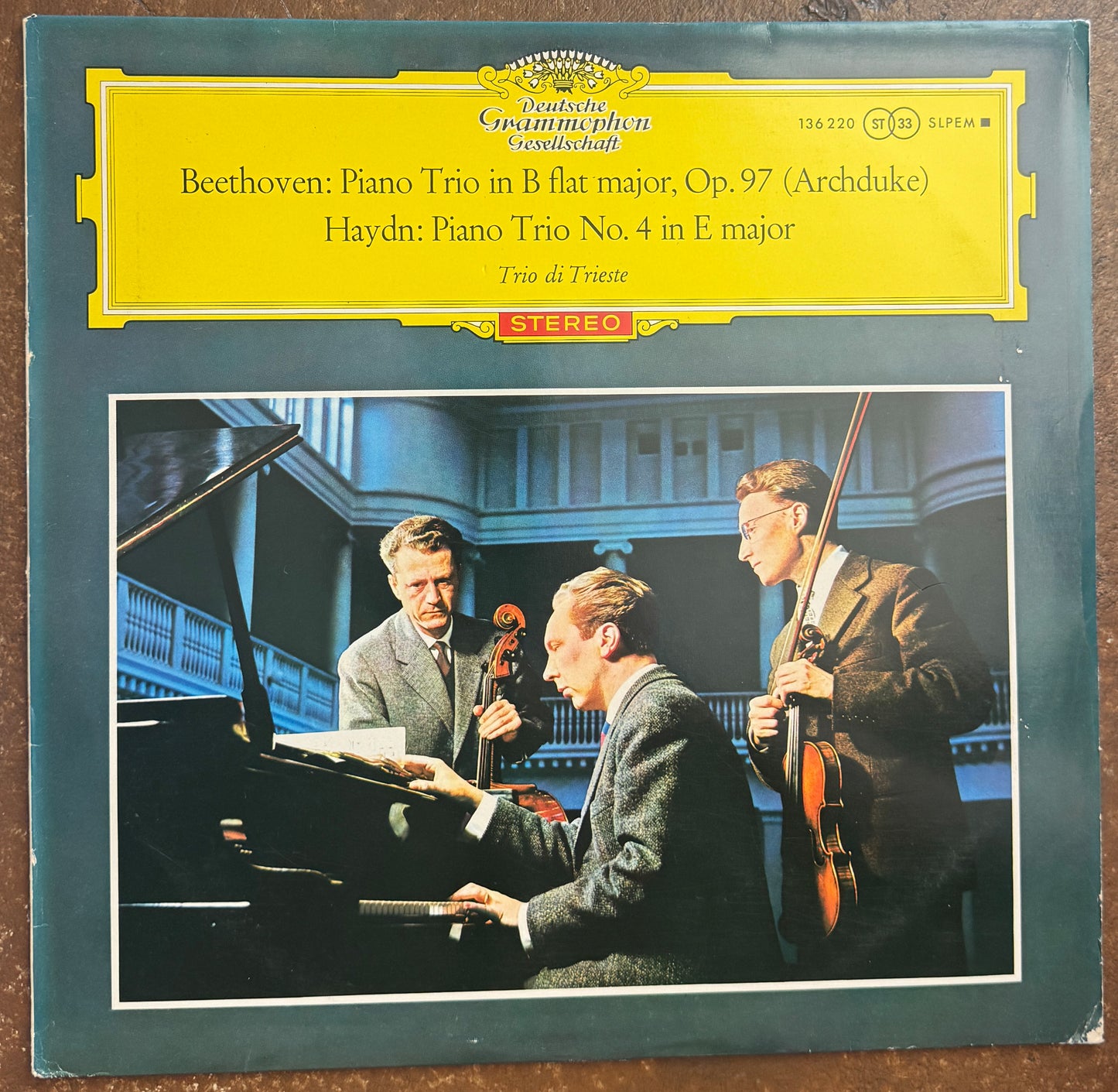 Ludwig Van Beethoven / Joseph Haydn, Trio Di Trieste – Klaviertrio B-Dur Op. 97 (Erzherzogs-Trio) = Piano Trio In B Flat Major, Op. 97 (Archduke) / Klaviertrio Nr. 4 E-Dur = Piano Trio No. 4 In E Major
