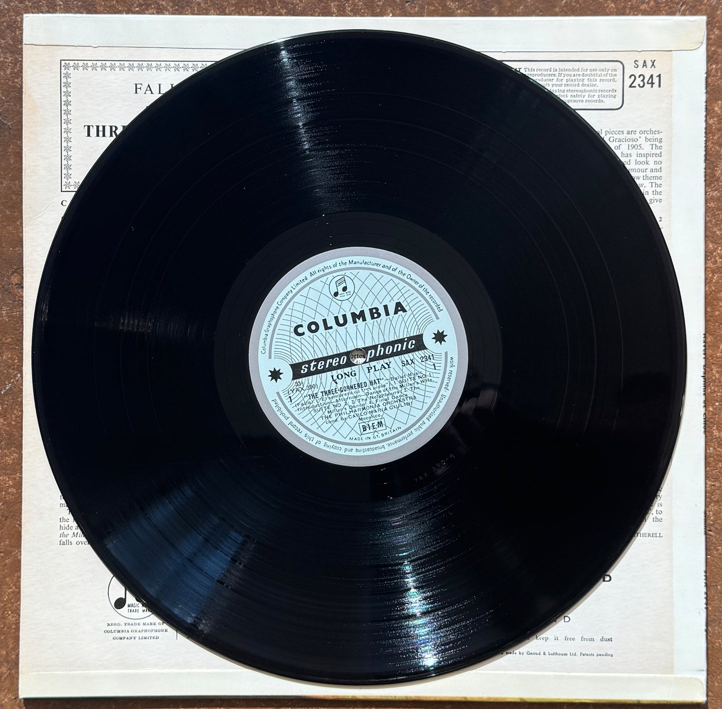 Falla, Ravel, Philharmonia Orchestra, Carlo Maria Giulini – The Three-Cornered Hat / Daphnis Et Chloë Suite No. 2 / Alborada Del Gracioso